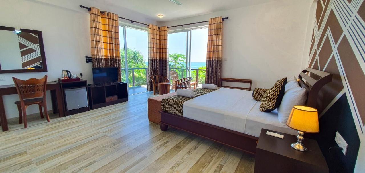 Ara Beach Resort Mirissa Exterior photo